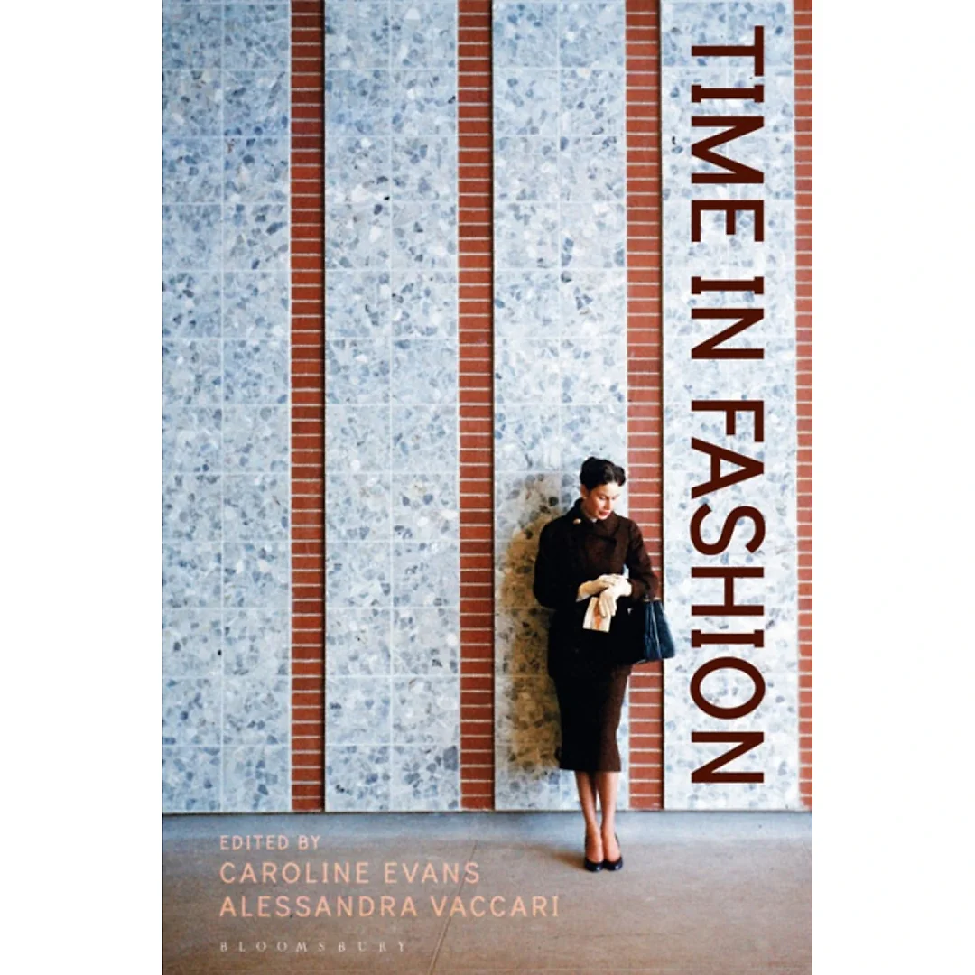 Time in Fashion: Industrial Antilinear and Uchronic Temporalities